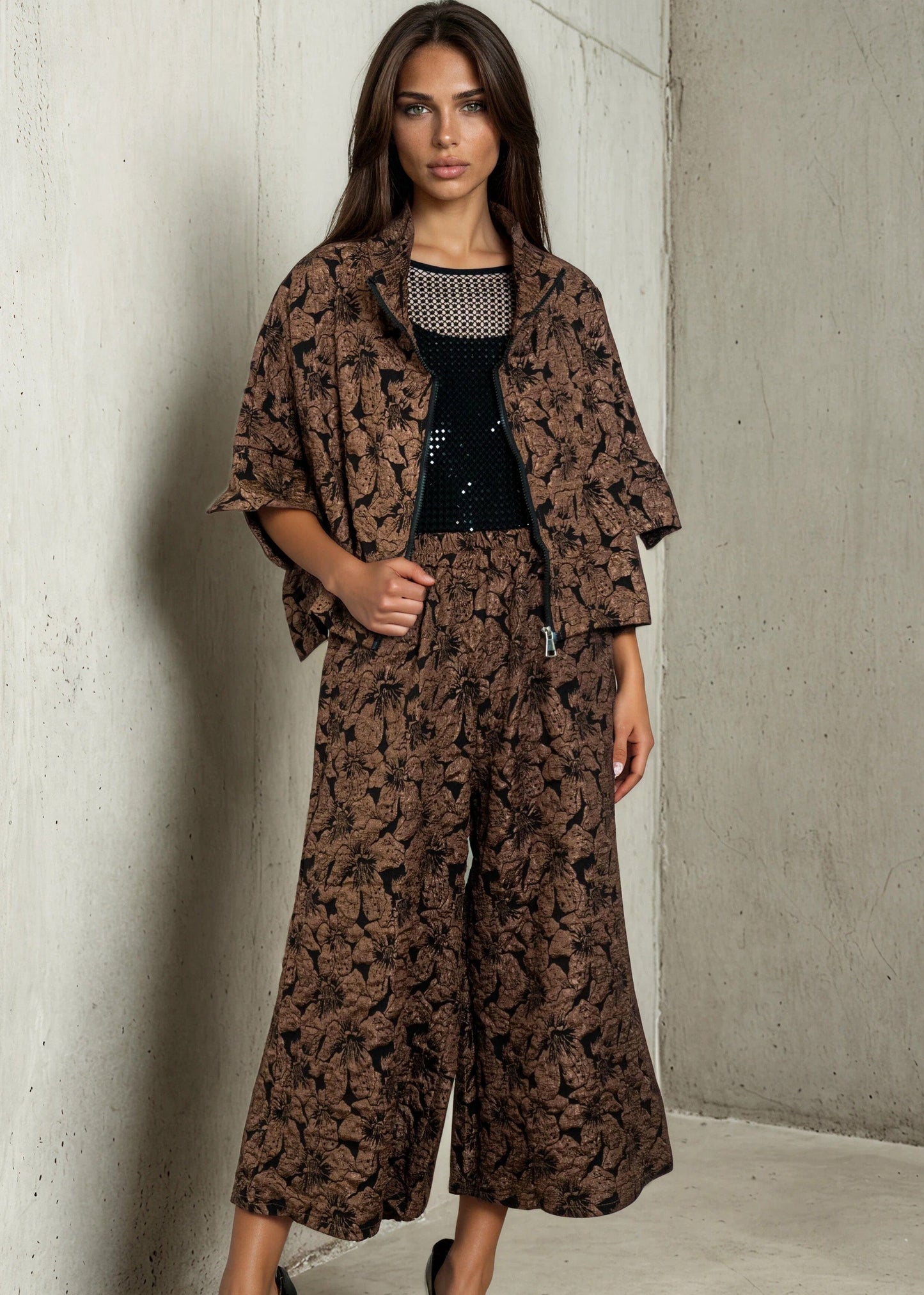 Textured Floral Zip Set